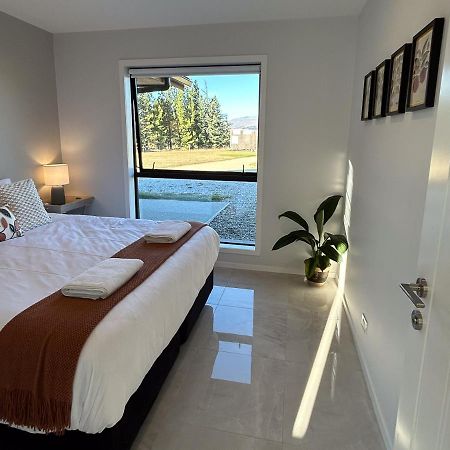 Tarras Countryside Retreat - Near Tourist Route Apartment ภายนอก รูปภาพ