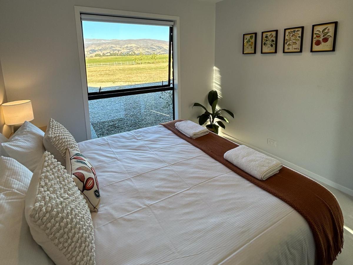 Tarras Countryside Retreat - Near Tourist Route Apartment ภายนอก รูปภาพ