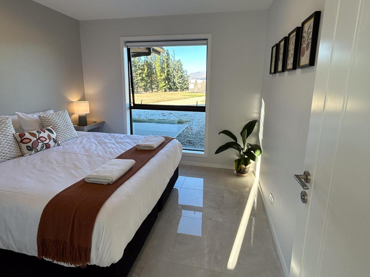 Tarras Countryside Retreat - Near Tourist Route Apartment ภายนอก รูปภาพ